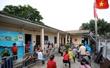 Xét nghiệm nhanh Covid-19 tại chợ đầu mối Minh Khai, Hà Nội