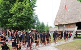 Đặc sắc lễ lên nhà Rông ở Hà Nội