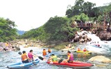 Suối nước Moọc, điểm đến không thể bỏ qua ở Quảng Bình