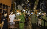 Công an Hà Nội tuần tra, tuyên truyền phòng chống dịch Covid-19