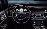 Choáng ngợp trước vẻ sang trọng của Rolls-Royce Dawn Black Badge