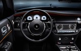 Choáng ngợp trước vẻ sang trọng của Rolls-Royce Dawn Black Badge