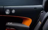 Choáng ngợp trước vẻ sang trọng của Rolls-Royce Dawn Black Badge