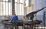 'Đột nhập' nhà máy 'hồi sinh' vũ khí của quân đội Syria