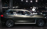 BMW X7 iPerformance xuất hiện: To lớn và sang trọng
