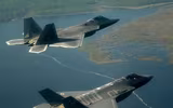 [ẢNH] Tiêm kích F-35 tập cận chiến với 