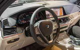 [ẢNH] BMW X7 đẹp long lanh trong lần đầu xuất hiện trước công chúng
