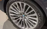 [ẢNH] BMW X7 đẹp long lanh trong lần đầu xuất hiện trước công chúng
