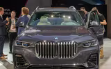 [ẢNH] BMW X7 đẹp long lanh trong lần đầu xuất hiện trước công chúng