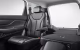 [ẢNH] Hyundai Santa Fe trục cơ sở dài: Mở cửa, khởi động bằng vân tay