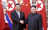 [ẢNH] Hàng trăm nghìn người Triều Tiên đổ ra đường chào đón ông Tập Cận Bình
