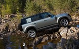 [ẢNH] Xe off-road huyền thoại Land Rover Defender ra mắt đầy ấn tượng