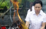 Những khoảnh khắc xúc động tại nghĩa trang liệt sỹ Điện Biên