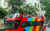 Ngắm xe buýt 2 tầng mui trần chạy trên phố trung tâm Hà Nội