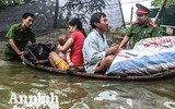 Xúc động hình ảnh những chiến sỹ Công an Hà Nội ở 