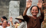 Những hình ảnh ấm áp tình quân dân ở vùng ngập Hà Nội