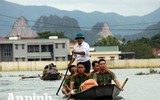 Những hình ảnh ấm áp tình quân dân ở vùng ngập Hà Nội