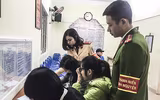 Công an Thủ đô tất bật phục vụ nhân dân ngày cuối năm 2017