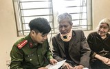 Công an Thủ đô tất bật phục vụ nhân dân ngày cuối năm 2017
