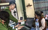 Công an Thủ đô tất bật phục vụ nhân dân ngày cuối năm 2017