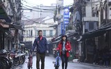 Những khoảnh khắc lắng đọng sớm mùng Một Tết