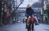Những khoảnh khắc lắng đọng sớm mùng Một Tết