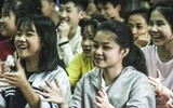 Sẻ chia yêu thương với trẻ em kém may mắn