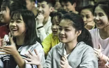 Sẻ chia yêu thương với trẻ em kém may mắn