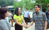 Phó Thủ tướng Vũ Đức Đam kiểm tra nhà vệ sinh công cộng ở Hà Nội