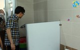Phó Thủ tướng Vũ Đức Đam kiểm tra nhà vệ sinh công cộng ở Hà Nội