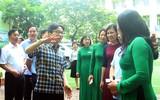 Phó Thủ tướng Vũ Đức Đam kiểm tra nhà vệ sinh công cộng ở Hà Nội