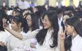 [ẢNH] Nụ cười trong trẻo của nữ sinh Hà Nội ngày khai giảng năm học mới