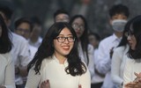 [ẢNH] Nụ cười trong trẻo của nữ sinh Hà Nội ngày khai giảng năm học mới