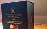 Cận ảnh Trống đồng gốm Chu Đậu mà Hà Nội tặng các phóng viên tại Hội nghị Thượng đỉnh Mỹ - Triều