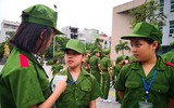 Giờ học kỹ năng an toàn giao thông đầy niềm vui của các 
