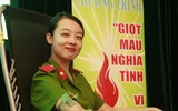 [ẢNH] Ấn tượng mạnh với hình ảnh nữ Công an Thủ đô xinh tươi khi hiến máu tình nguyện