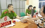 [Ảnh] Nữ Công an Thủ đô vui tươi, tình nguyện phục vụ nhân dân trong Chủ Nhật