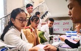 [ẢNH] Ấn tượng mạnh với hình ảnh nữ Công an Thủ đô hiến máu cứu người