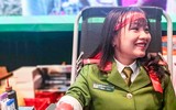 [ẢNH] Ấn tượng mạnh với hình ảnh nữ Công an Thủ đô hiến máu cứu người