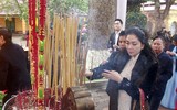 [ẢNH] Lãnh đạo Đảng, Nhà nước, TP Hà Nội dâng hương, trồng cây đầu xuân tại Hoàng Thành Thăng Long