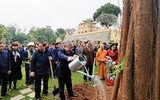 [ẢNH] Lãnh đạo Đảng, Nhà nước, TP Hà Nội dâng hương, trồng cây đầu xuân tại Hoàng Thành Thăng Long