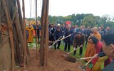[ẢNH] Lãnh đạo Đảng, Nhà nước, TP Hà Nội dâng hương, trồng cây đầu xuân tại Hoàng Thành Thăng Long