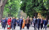 [ẢNH] Lãnh đạo Đảng, Nhà nước, TP Hà Nội dâng hương, trồng cây đầu xuân tại Hoàng Thành Thăng Long