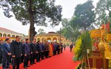 [ẢNH] Lãnh đạo Đảng, Nhà nước, TP Hà Nội dâng hương, trồng cây đầu xuân tại Hoàng Thành Thăng Long