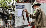 [ẢNH] Người dân ở khu nhà trọ của bệnh nhân số 39 yên tâm chấp hành cách ly 14 ngày