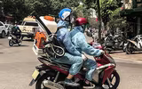 [ẢNH] Người dân ở khu nhà trọ của bệnh nhân số 39 yên tâm chấp hành cách ly 14 ngày