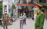 [ẢNH] Hà Nội: Phát gạo nghĩa tình qua phần mềm nhận diện để tuân thủ nghiêm Chỉ thị 16