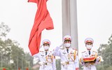 Hình ảnh ấn tượng sáng 30-4, kỷ niệm 45 năm thống nhất đất nước ở Hà Nội