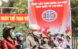 Hình ảnh ấn tượng sáng 30-4, kỷ niệm 45 năm thống nhất đất nước ở Hà Nội