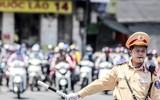 [ẢNH] Những người phơi mình giữa 